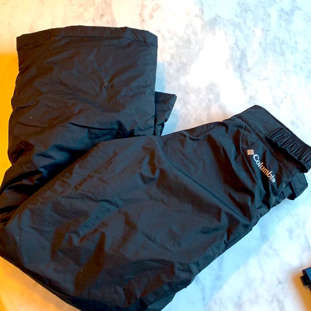 Kids Columbia snow pants. Like new. Worn once.
